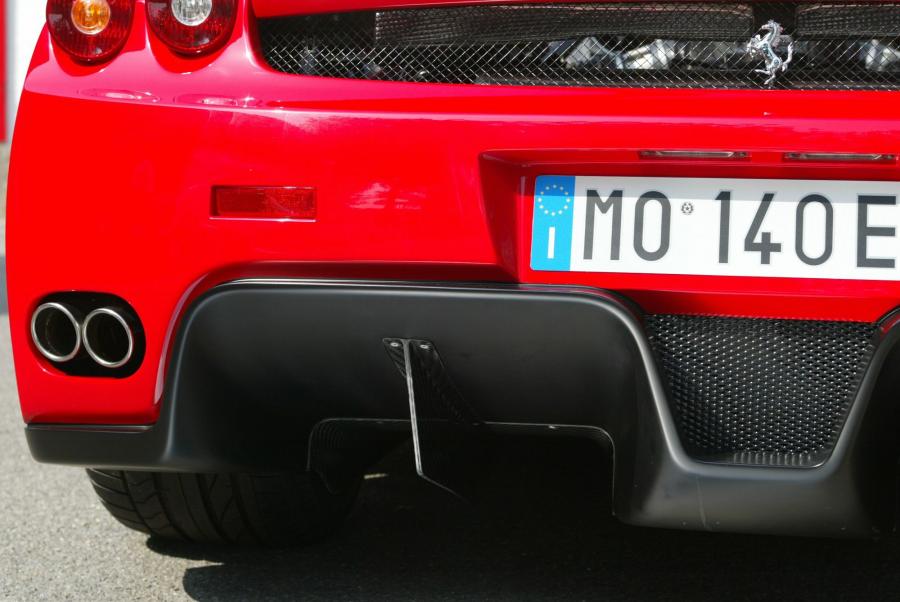 Детали экстерьера Ferrari Enzo 2002 года  (фото 43 из 127)